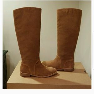 UGG DALEY size 7 black